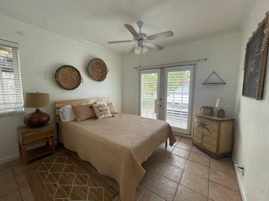 Hot Tub, Tiki Bar, Outdoor Shower, Near Intercoastal Waterway! West Palm Beach Zewnętrze zdjęcie